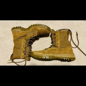 Nike tactical boots tan color boys unisex